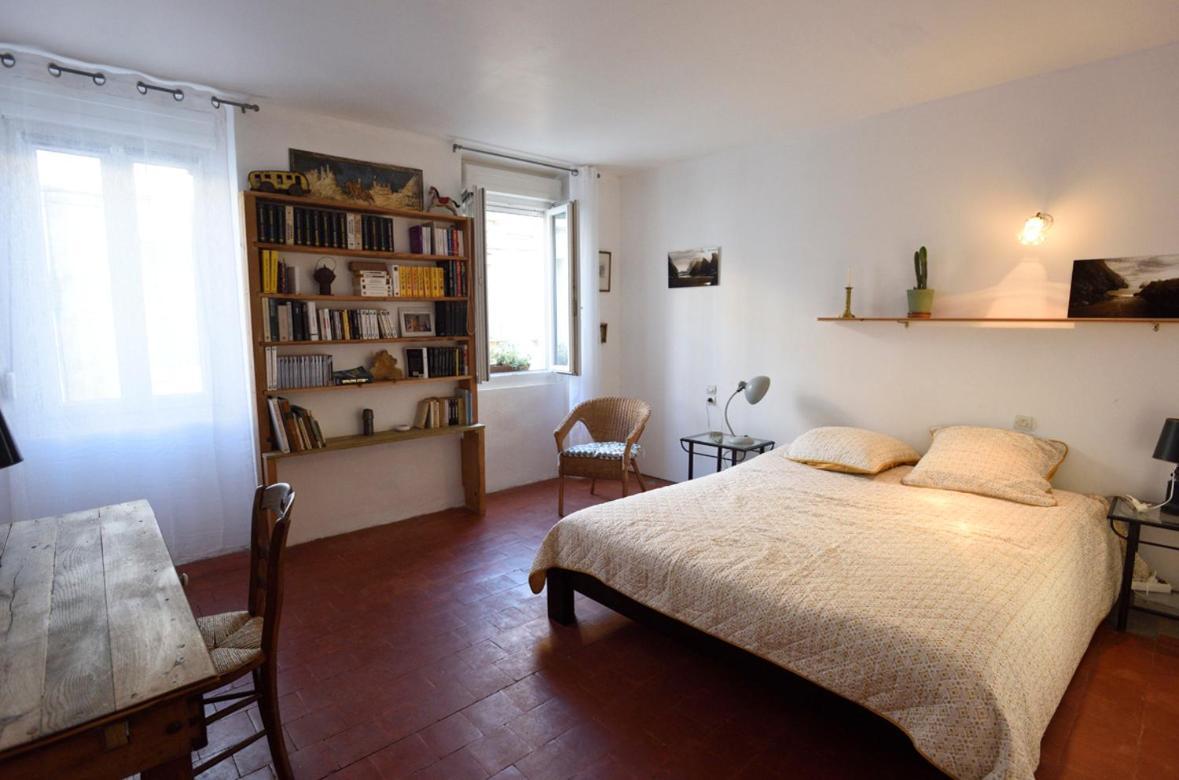 La Chambre Claire Sigean Bagian luar foto